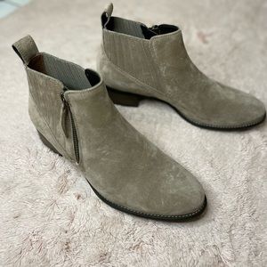 PAUL GREEN Leather/Suede Ankle Boot (Size 6.5)